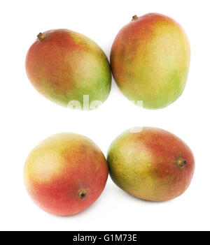 Deux fruits mangue isolated Banque D'Images