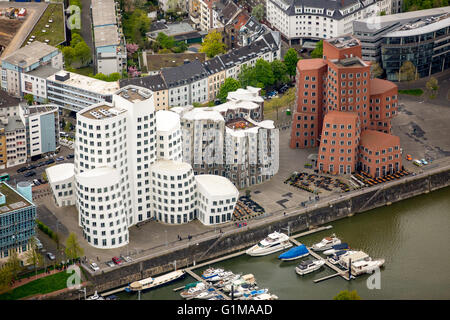 Vue aérienne, usage éditorial uniquement, bâtiments Gehry dans le Media Harbour Dusseldorf, architecture moderne, Düsseldorf, Rhénanie, Banque D'Images