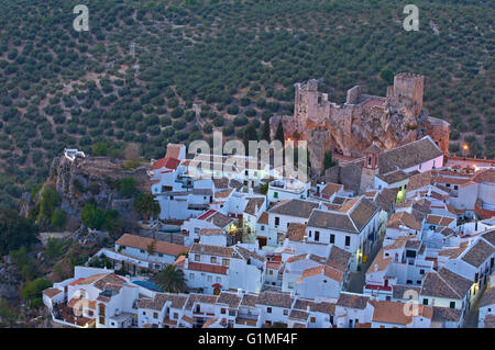 Zuheros, château, Sierra de la Subbética, Cordoue, Andalousie, Espagne Banque D'Images