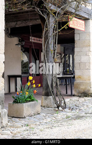 Vue sur la ville médiévale de Labastide d'Armagnac. La France. Banque D'Images