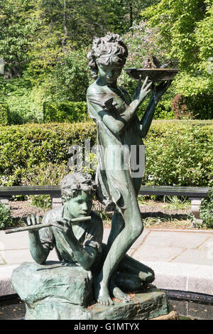 Burnett Fontaine dans le Conservatory Garden, Central Park, NYC, USA Banque D'Images