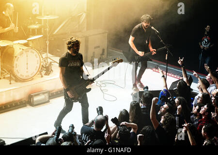 Barcelone - Dec 13 : Berri Txarrak (groupe de heavy metal alternatif) performance live à Apolo. Banque D'Images