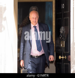 Londres, Royaume-Uni, 17 mai 2016, Chris Grayling, chef de la Chambre des communes, feuilles,10 Downing Street Crédit : Ian Davidson/Alamy Live News Banque D'Images