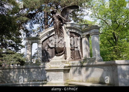 Southampton, UK - 14 mai 2016. Mémorial aux officiers du génie de la RMS Titanic Banque D'Images