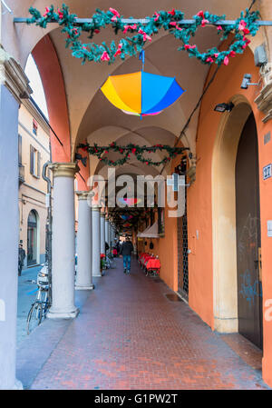 La vue quotidienne de passage de Bologne Banque D'Images