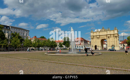 Porte de Brandebourg, Brandenburger Tor, Luisenplatz, Potsdam, Brandebourg, Allemagne Banque D'Images