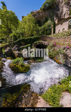 Fontaine de Vaucluse Provence France 84 Banque D'Images