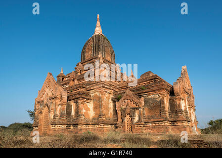 Temple sur la plaine centrale de Bagan, Birmanie - Myanmar Banque D'Images
