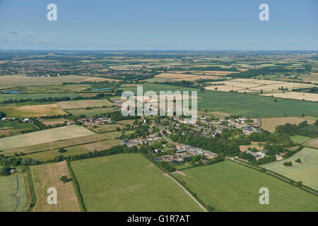 Une vue aérienne de l'Oxfordshire village de Stratton Audley et alentours Banque D'Images