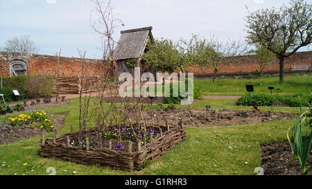 Le jardin clos, Cressing Temple, Essex, UK Banque D'Images