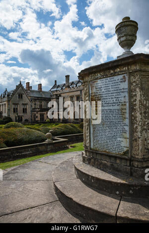 Boatswain's Monument (monument à Lord Byron's dog manoeuvrier), Newstead Abbey, Nottinghamshire, Angleterre, RU Banque D'Images