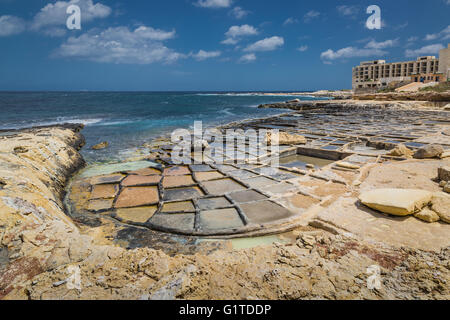 Les marais salants à marsaskala sur l'île de Malte, mer méditerranée Banque D'Images