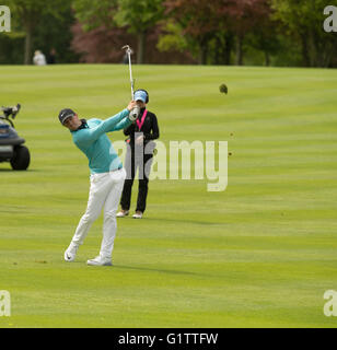 Le K Club, Straffan, France. 19 mai, 2016. Dubai Duty Free Irish Open Golf Championship, ronde 1. Rory Mcilroy joue son tir d'approche de la 6e vert. Credit : Action Plus Sport Images/Alamy Live News Banque D'Images