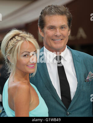 Londres, Royaume-Uni, le 9 juin 2015 : Hayley Roberts et David Hasselhoff assister à Entourage - European film premiere à Leicester Square, Lo Banque D'Images