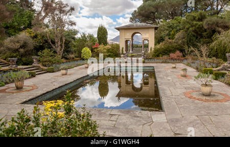 Le jardin Italien sur l'île de Garnish, ou Illnaculin, dans la baie de Bantry, Péninsule de Beara, comté de Cork, Province de Munster, Irlande. Banque D'Images