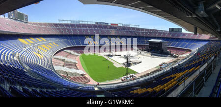 Le stade de football de Camp Nou à Barcelone Espagne avant un concert de rock par Bruce Spingsteen. Banque D'Images