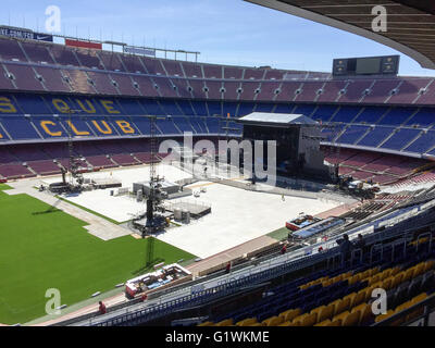 Le stade de football de Camp Nou à Barcelone Espagne avant un concert de rock par Bruce Spingsteen. Banque D'Images