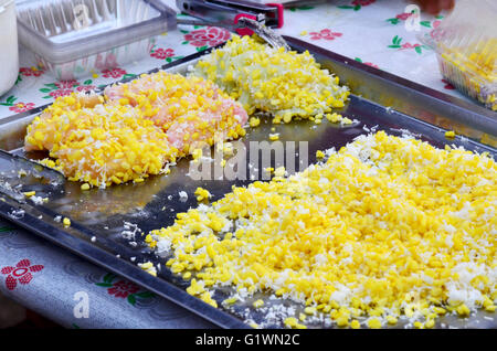 Thai Cuisine Dessert : riz-haricots mung bean pods crêpe ou la maquette Banque D'Images