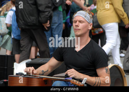 Londres, Royaume-Uni, 20 mai 2016, aux spectacles de musique de Morf Morf à Trafalgar Square. Banque D'Images