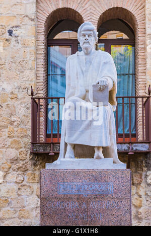 Memorial. Ibn Rushd, le 14 avril 1126 - 10 décembre 1198, Cordoue, Andalousie, Espagne, Europe Banque D'Images