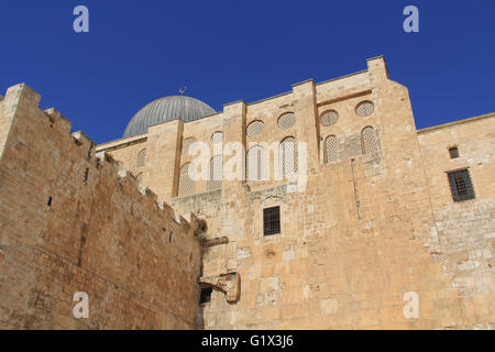 La mosquée Al-Aqsa est situé sur le côté sud du mont du Temple à Jérusalem, Israël, et est le 3ème site le plus saint dans l'Islam. Banque D'Images