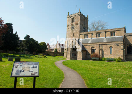 Église paroissiale de Saint Pierre et Saint Paul, Église Warsop dans Nottinghamshire England UK Banque D'Images