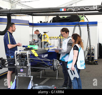 Berlin, Allemagne. 20 mai, 2016. Nico la Renault de Prost d'être photograhame AlamyLiveNews/inspecté. Banque D'Images