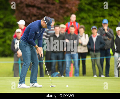 Le K Club, Straffan, France. 20 mai, 2016. Dubai Duty Free Irish Open Golf Championship Round 2. Danny Willett robinets dans le 14e vert. Credit : Action Plus Sport Images/Alamy Live News Banque D'Images