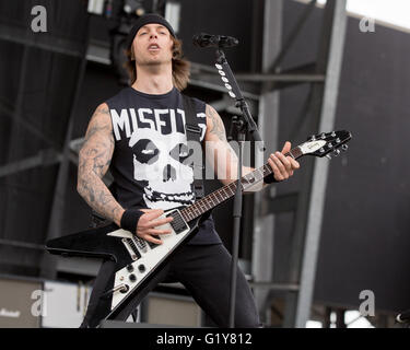 Columbus, Ohio, USA. 20 mai, 2016. Musicien MATTHEW TUCK de Bullet For My Valentine effectue en direct durant Rock sur la gamme music festival à Columbus Crew Stadium à Columbus, Ohio Crédit : Daniel DeSlover/ZUMA/Alamy Fil Live News Banque D'Images