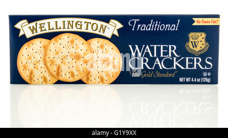 Winneconne, WI - 19 mai 2016 : le paquet de biscuits sur une eau Wellington fond isolé Banque D'Images