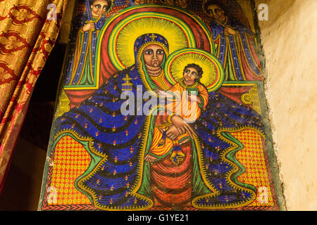 Peintures murales de l'Église orthodoxe chrétienne, ancienne cathédrale de Tsion Maryam ou Sainte Marie de Sion, l'Éthiopie, d'Axoum, l'Afrique Banque D'Images