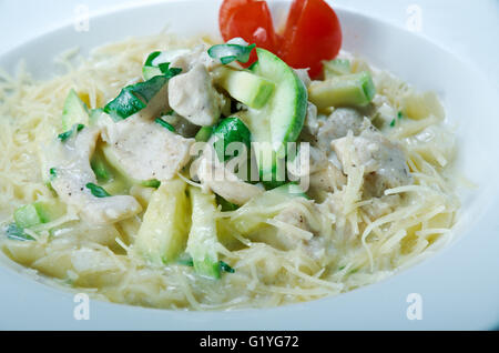 Fettucine au saumon . Pâtes classique italien Banque D'Images