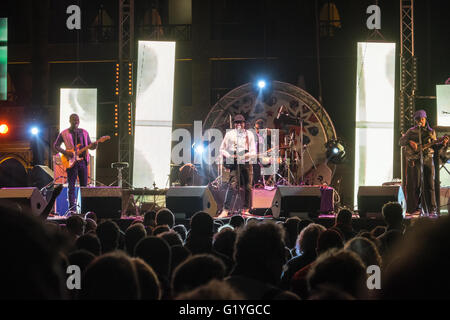 Musiciens dans le Gnawa music festival qui a lieu chaque année à Essaouira, Maroc Banque D'Images