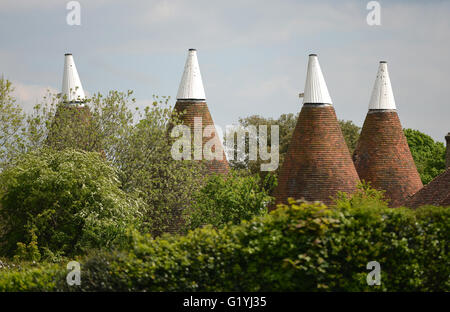 Toits Oast House, East Sussex Banque D'Images