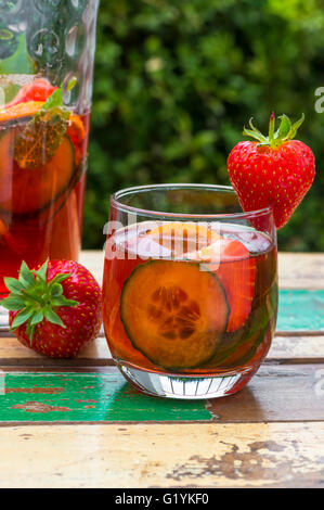 Cocktail Pimms limonade traditionnelle avec Banque D'Images