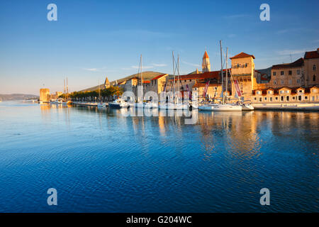 La vieille ville historique de Trogir, en Dalmatie Banque D'Images