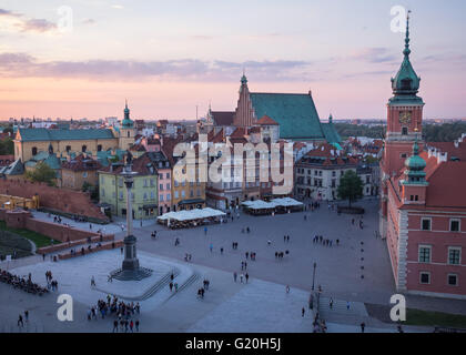 Coucher de soleil sur la vieille ville de Varsovie, Pologne Banque D'Images