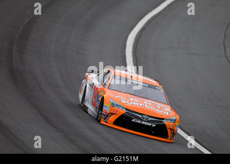 Concord, NC, USA. 21 mai, 2016. Carl Edwards (19) pratiques pour le Sprint All-Star Race au Charlotte Motor Speedway à Concord, NC. Credit : csm/Alamy Live News Banque D'Images