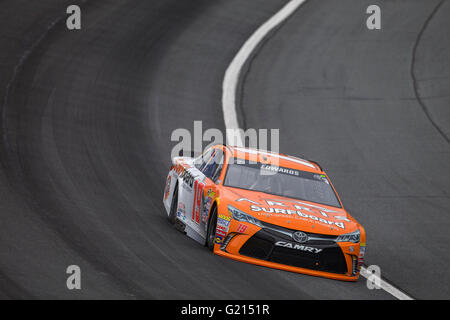 Concord, NC, USA. 21 mai, 2016. Carl Edwards (19) pratiques pour le Sprint All-Star Race au Charlotte Motor Speedway à Concord, NC. Credit : csm/Alamy Live News Banque D'Images