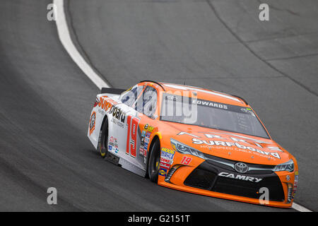 Concord, NC, USA. 21 mai, 2016. Carl Edwards (19) pratiques pour le Sprint All-Star Race au Charlotte Motor Speedway à Concord, NC. Credit : csm/Alamy Live News Banque D'Images