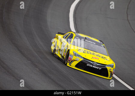 Concord, NC, USA. 21 mai, 2016. Matt Kenseth (20) pratiques pour le Sprint All-Star Race au Charlotte Motor Speedway à Concord, NC. Credit : csm/Alamy Live News Banque D'Images