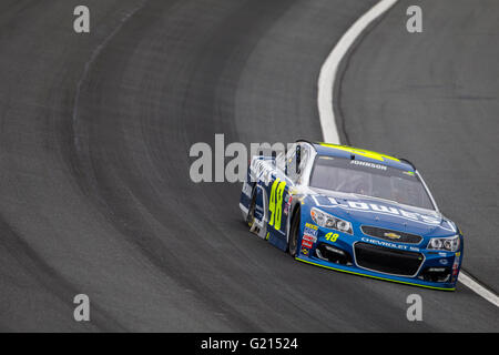 Concord, NC, USA. 21 mai, 2016. Jimmie Johnson (48) pratiques pour le Sprint All-Star Race au Charlotte Motor Speedway à Concord, NC. Credit : csm/Alamy Live News Banque D'Images