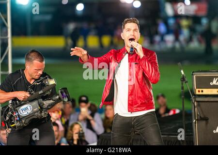 Concord, Caroline du Nord, l'Espagne. 21 mai, 2016. Au cours de la grammaire Andy effectue NASCAR Sprint Cup Series All-Star Race le samedi 21 mai 2016 au Charlotte Motor Speedway à Concord, NC. Credit : Cal Sport Media/Alamy Live News Banque D'Images