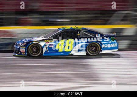 Concord, Caroline du Nord, l'Espagne. 21 mai, 2016. Pilote de NASCAR Jimmie Johnson # 48 au cours de la NASCAR Sprint Cup Series All-Star Race le samedi 21 mai 2016 au Charlotte Motor Speedway à Concord, NC. Credit : Cal Sport Media/Alamy Live News Banque D'Images