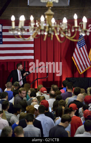 Lawrenceville, New Jersey, USA. 19 mai, 2016. Présomption de Donald Trump candidat GOP assiste à un 19 mai, 2016 Activité de financement avec NJ Gov. Chris Christie à Lawrenceville National Guard Armory dans Lawrence Township, NJ © Bastiaan Slabbers/ZUMA/Alamy Fil Live News Banque D'Images