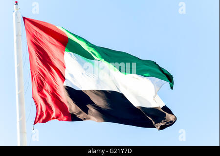 Emirats Arabes Unis drapeaux dans le vent Banque D'Images