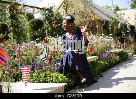 La baronne Floella Benjamin est annoncé comme la nouvelle RHS Ambassadeur dans le RHS Garden, au cours d'une journée de presse à venir de la Chelsea Flower Show au Royal Hospital Chelsea à Londres. Banque D'Images