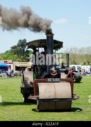 Aveling & Porter Invicta à vapeur fonctionnant à la Loi Targett Rallt Memorial dans le Hampshire, mai 2017. Banque D'Images