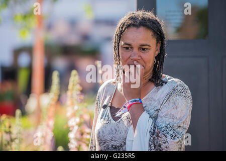 Londres, Royaume-Uni. 23 mai, 2016. L'Esclavage Moderne jardin avec une Designer Juliette Sargeant. Les portes sont à indiquer que, dans le monde moderne l'esclavage continue toujours à huis clos et les chiffres représentent des statistiques différentes. Crédit : Guy Bell/Alamy Live News Banque D'Images