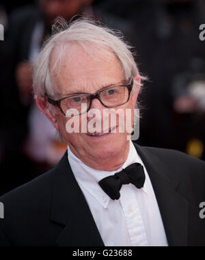 Cannes, France. 22 mai, 2016. Réalisateur Ken Loach, à la clôture de la Palme d'Or, cérémonie de remise des prix de la 69e Festival de Cannes, dimanche 22 mai 2016, Cannes, France. Credit : Doreen Kennedy/Alamy Live News Banque D'Images